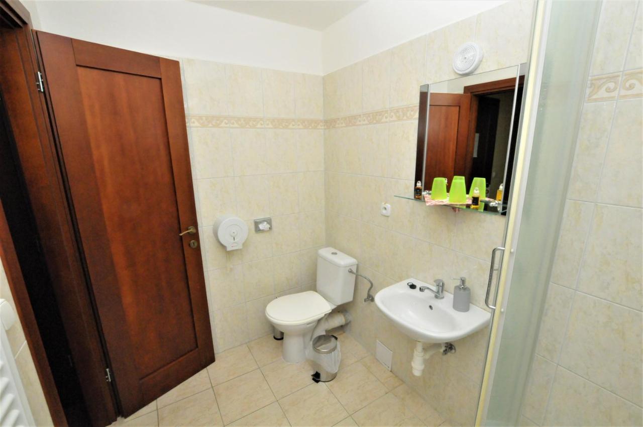 Restauracia Penzion Na Mlyne Stara Tura Ngoại thất bức ảnh