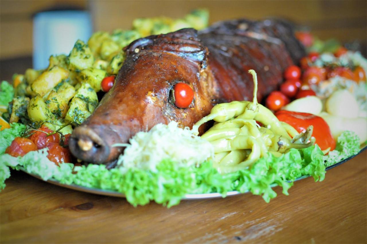 Restauracia Penzion Na Mlyne Stara Tura Ngoại thất bức ảnh