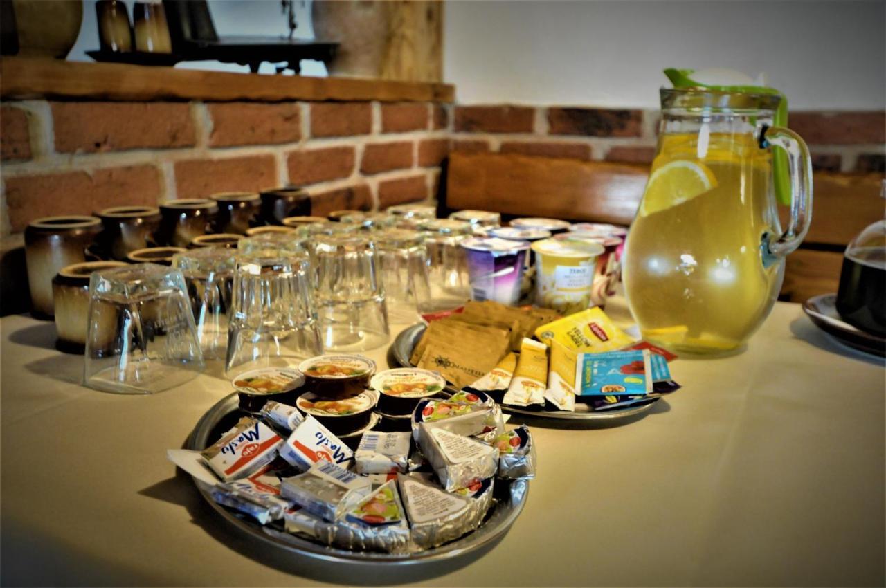 Restauracia Penzion Na Mlyne Stara Tura Ngoại thất bức ảnh