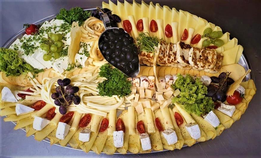 Restauracia Penzion Na Mlyne Stara Tura Ngoại thất bức ảnh